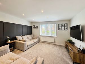 Photo 19- click for photo gallery